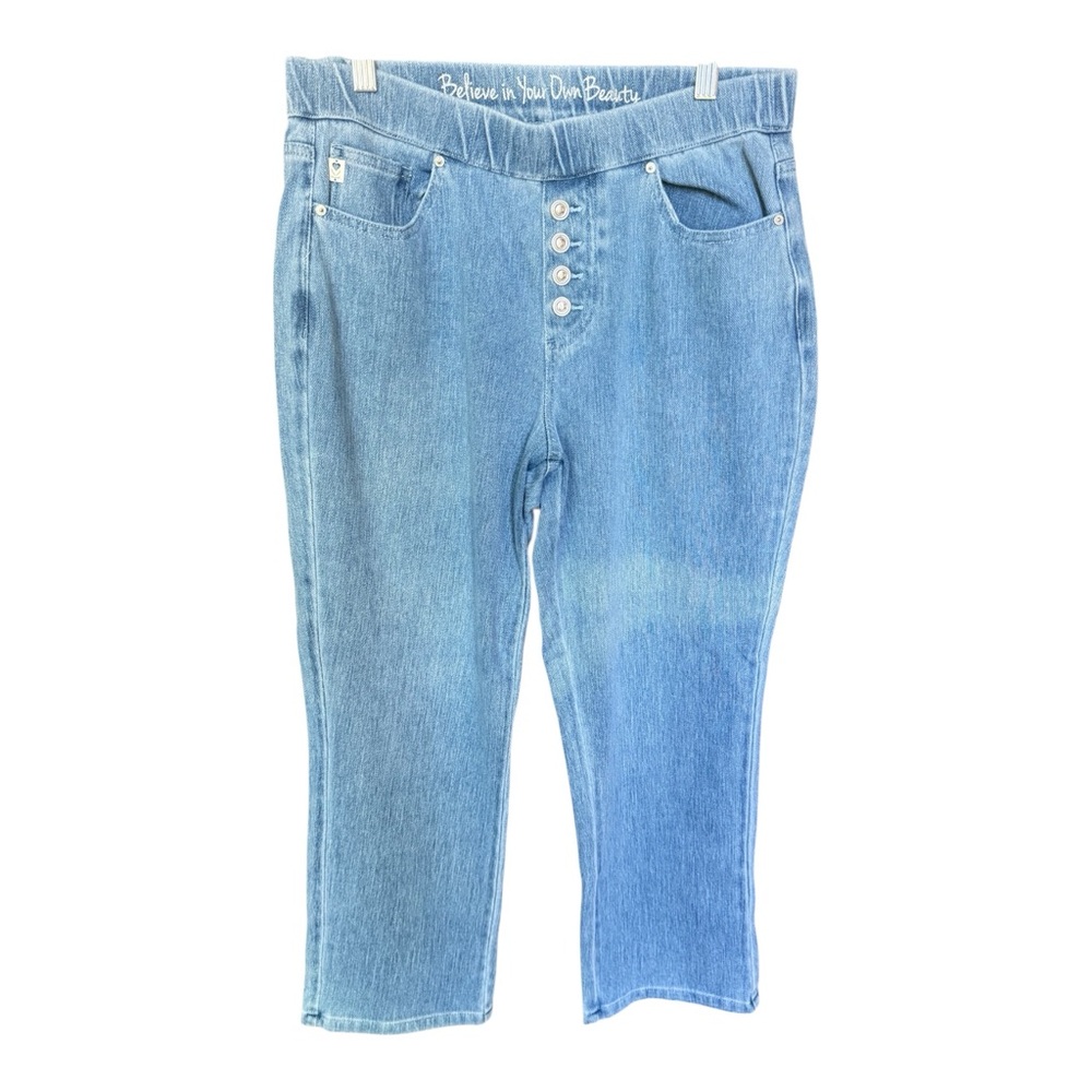 Light Blue Jeans with Button Detail - Picture 3 of 9